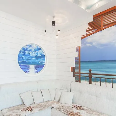 Apartment Sea In The Palm Of Your Hand