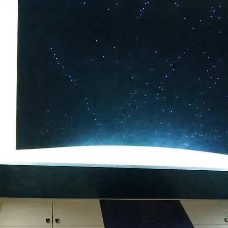 Apartment Sea In The Palm Of Your Hand *